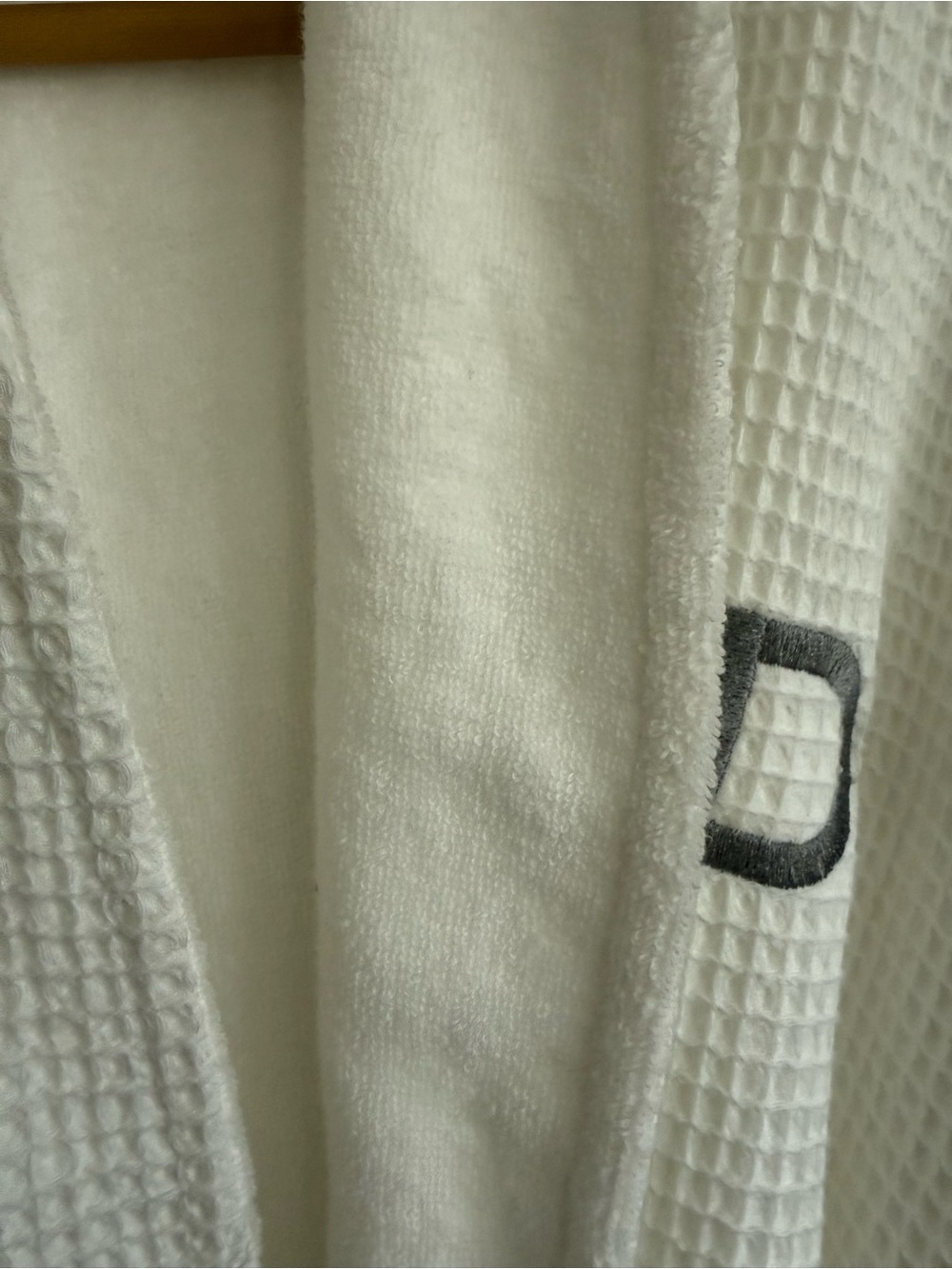 Pottery Barn Waffle Weave Resort Robe - Picture 6 of 9